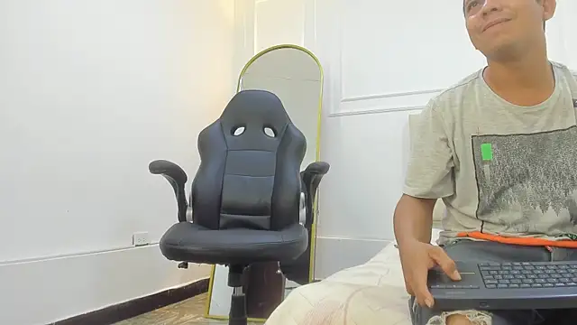 charlotte dante212 online show from February 8, 2026, 4:38 am