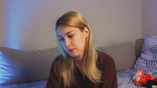 AngelicRice online show from November 28, 2025, 11:13 am