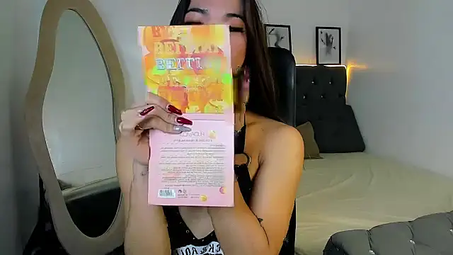 CassieSommereux online show from September 24, 2025, 8:50 am