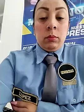 CRISTAL  11 online show from November 1, 2025, 12:51 pm