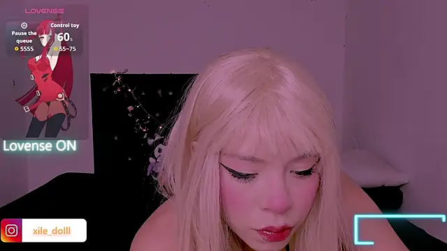 Snapshot of Xilee_doll chatting on November 27, 2025, 8:44 pm Xilee doll online show from November 27, 2025, 8:44 pm