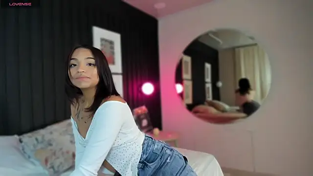 Snapshot of Manelyk_evanss_ chatting on December 5, 2025, 11:08 am Manelyk evanss online show from December 5, 2025, 11:08 am