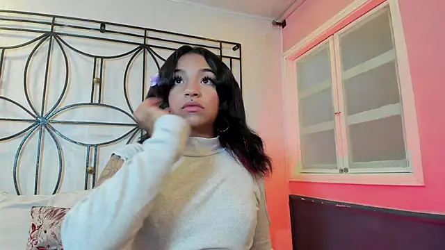 Manelyk evanss  online show from March 9, 2026, 5:50 pm