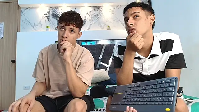 Snapshot of GRETTY_BOYS chatting on October 22, 2025, 7:19 am GRETTY BOYS online show from October 22, 2025, 7:19 am