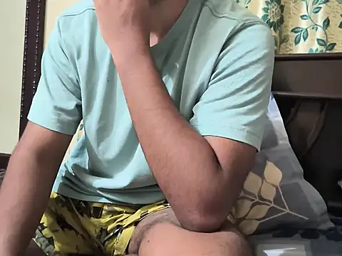 Snapshot of hunk7714 chatting on November 23, 2025, 5:46 pm hunk7714 online show from November 23, 2025, 5:46 pm