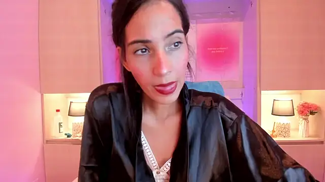 Snapshot of LexxaQueen chatting on October 29, 2025, 4:15 am LexxaQueen online show from October 29, 2025, 4:15 am