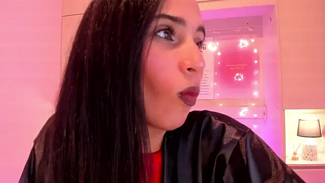 Snapshot of LexxaQueen chatting on October 30, 2025, 4:14 am LexxaQueen online show from October 30, 2025, 4:14 am