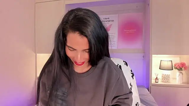 Snapshot of LexxaQueen chatting on February 1, 2026, 4:11 am LexxaQueen online show from February 1, 2026, 4:11 am