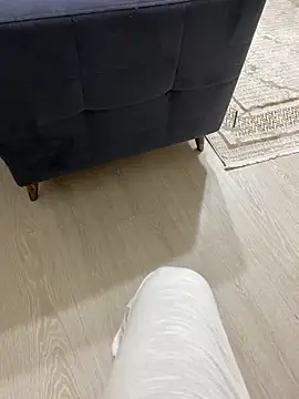 banuemre28 online show from September 20, 2025, 9:16 pm