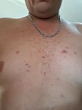 Snapshot of coisasdecasal2727 chatting on February 16, 2026, 10:33 am coisasdecasal2727 online show from February 16, 2026, 10:33 am