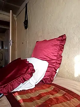 Snapshot of Hluga_25 chatting on January 11, 2026, 3:06 pm Hluga 25 online show from January 11, 2026, 3:06 pm