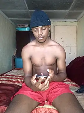 Snapshot of Hluga_25 chatting on February 3, 2026, 4:32 am Hluga 25 online show from February 3, 2026, 4:32 am