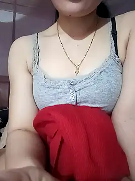 LucyyLy online show from February 1, 2026, 3:16 am