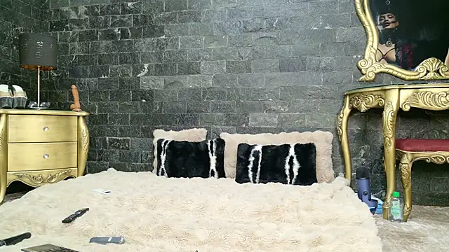 NoraAspen online show from December 21, 2025, 5:47 am