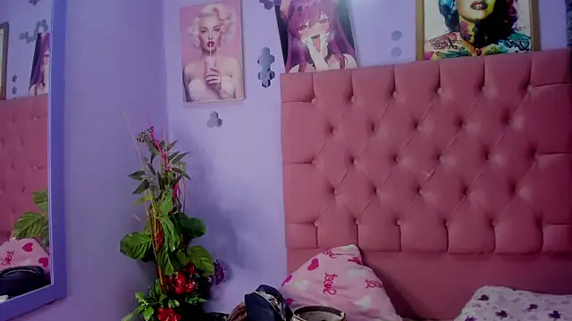 Snapshot of DakotaKS chatting on October 30, 2025, 7:25 pm DakotaKS online show from October 30, 2025, 7:25 pm