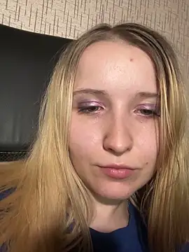 Milana Key online show from September 14, 2025, 12:32 am