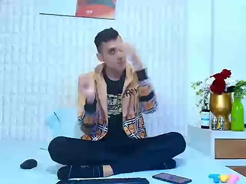 Snapshot of LuigiMarchetti chatting on October 20, 2025, 7:47 pm LuigiMarchetti online show from October 20, 2025, 7:47 pm