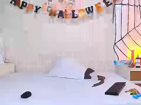 Snapshot of LuigiMarchetti chatting on October 31, 2025, 7:48 pm LuigiMarchetti online show from October 31, 2025, 7:48 pm