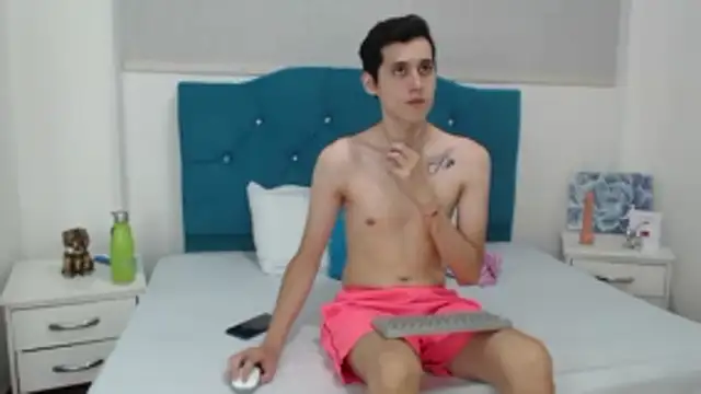 Snapshot of LuigiMarchetti chatting on February 27, 2026, 7:58 pm LuigiMarchetti online show from February 27, 2026, 7:58 pm