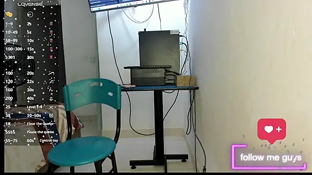 Snapshot of lunna_noir chatting on November 3, 2025, 7:26 pm lunna noir online show from November 3, 2025, 7:26 pm