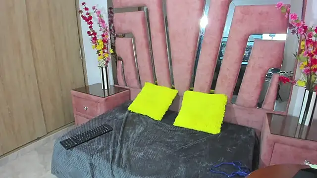 MaraKarly online show from February 9, 2026, 7:18 pm