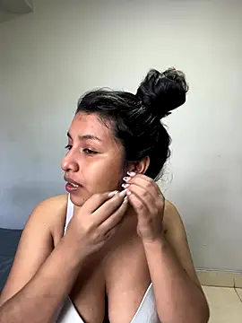 Snapshot of _Chloe_Smith chatting on December 15, 2025, 2:10 pm Chloe Smith online show from December 15, 2025, 2:10 pm