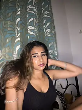 Snapshot of STRIP_GLOW chatting on March 1, 2026, 5:26 pm STRIP GLOW online show from March 1, 2026, 5:26 pm