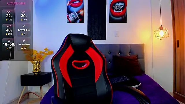 Snapshot of Nicolas_James_Sc chatting on October 22, 2025, 2:06 pm Nicolas James Sc online show from October 22, 2025, 2:06 pm