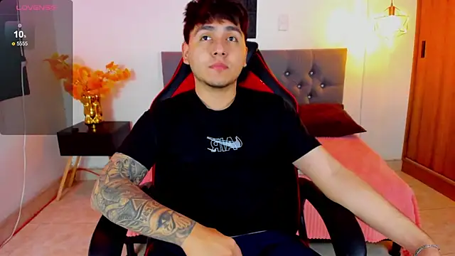 Snapshot of Nicolas_James_Sc chatting on February 21, 2026, 12:50 pm Nicolas James Sc online show from February 21, 2026, 12:50 pm