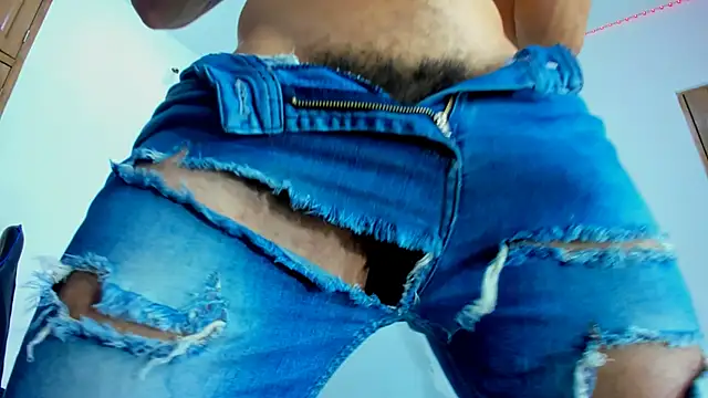 Snapshot of magic_mike_26 chatting on November 26, 2025, 11:00 am magic mike 26 online show from November 26, 2025, 11:00 am