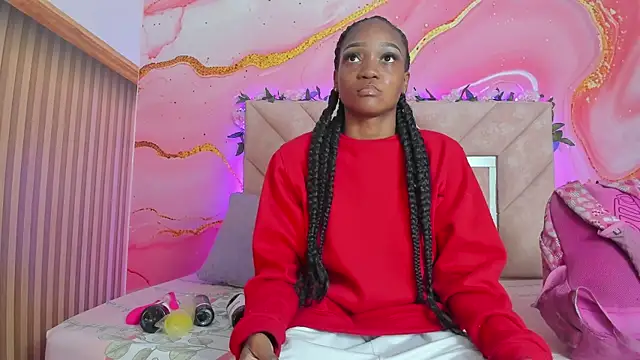 Taylor oriana  online show from November 21, 2025, 10:58 am