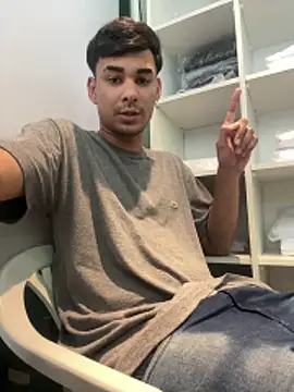 Snapshot of condenovin chatting on November 14, 2025, 5:11 pm condenovin online show from November 14, 2025, 5:11 pm