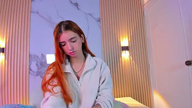 Snapshot of Alana_333 chatting on November 19, 2025, 11:10 am Alana 333 online show from November 19, 2025, 11:10 am