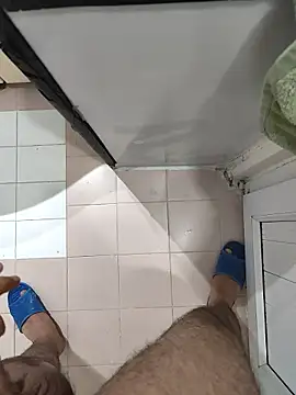 Snapshot of sert_erkekk chatting on December 17, 2025, 9:10 pm sert erkekk online show from December 17, 2025, 9:10 pm