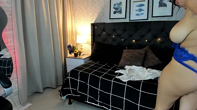 sophie  blare online show from February 13, 2026, 7:10 pm