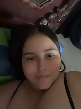 mia-08martinez  online show from May 24, 2026, 5:18 pm