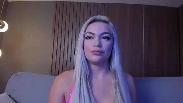 Snapshot of milaowens chatting on January 22, 2025, 3:18 pm milaowens online show from January 22, 2025, 3:18 pm