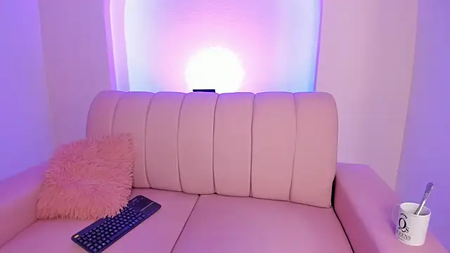 Snapshot of milaowens chatting on March 19, 2026, 11:58 am milaowens online show from March 19, 2026, 11:58 am