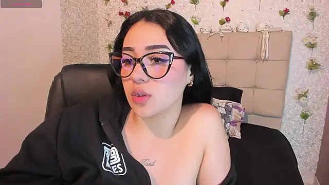 Snapshot of Scarlett_Hot7 chatting on September 25, 2025, 4:27 am Scarlett Hot7 online show from September 25, 2025, 4:27 am