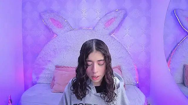 Gaby louse online show from April 8, 2026, 7:14 pm