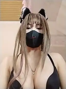 Snapshot of Helen69x chatting on January 16, 2026, 4:11 pm Helen69x online show from January 16, 2026, 4:11 pm