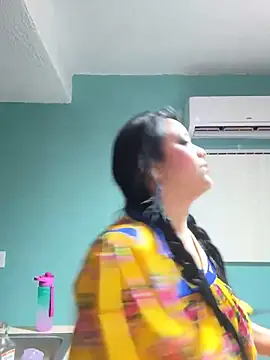 MyHoneyFrida online show from September 16, 2025, 2:23 am