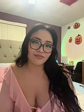 MyHoneyFrida online show from November 12, 2025, 3:18 am