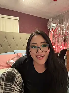 MyHoneyFrida online show from December 21, 2025, 6:20 am