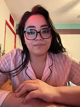 MyHoneyFrida online show from February 25, 2026, 6:23 am