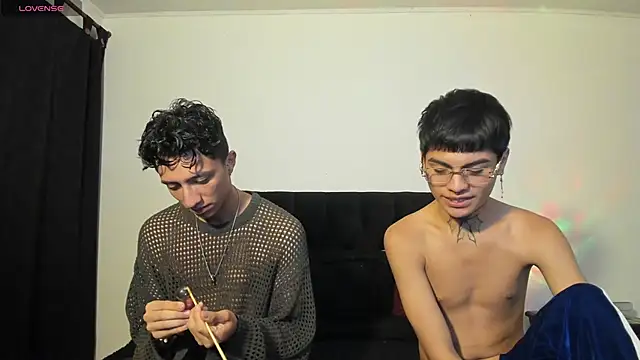 Snapshot of mhatias_ chatting on October 21, 2025, 6:47 am mhatias online show from October 21, 2025, 6:47 am