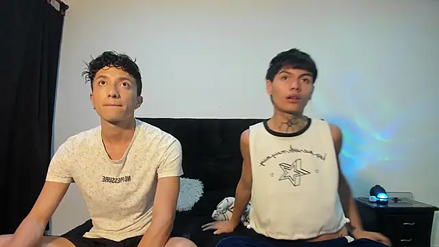 Snapshot of mhatias_ chatting on October 27, 2025, 1:31 am mhatias online show from October 27, 2025, 1:31 am