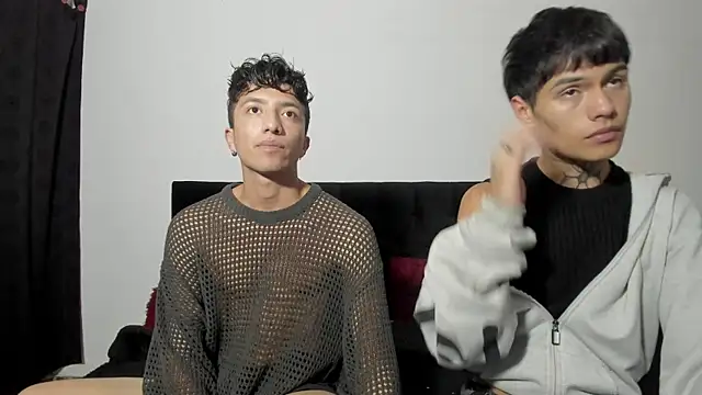 Snapshot of mhatias_ chatting on October 28, 2025, 2:37 am mhatias online show from October 28, 2025, 2:37 am