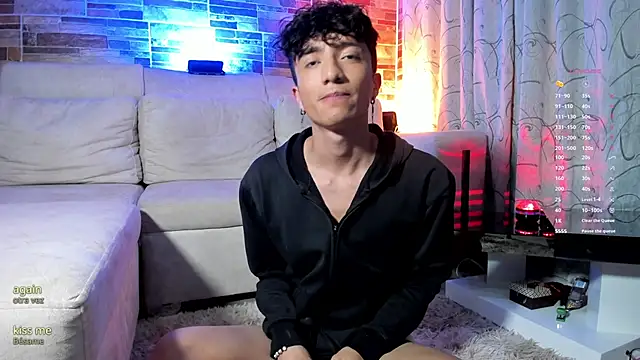 Snapshot of mhatias_ chatting on February 3, 2026, 2:53 am mhatias online show from February 3, 2026, 2:53 am