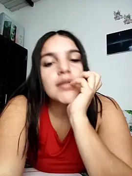 chloe 90 online show from October 14, 2025, 11:38 pm